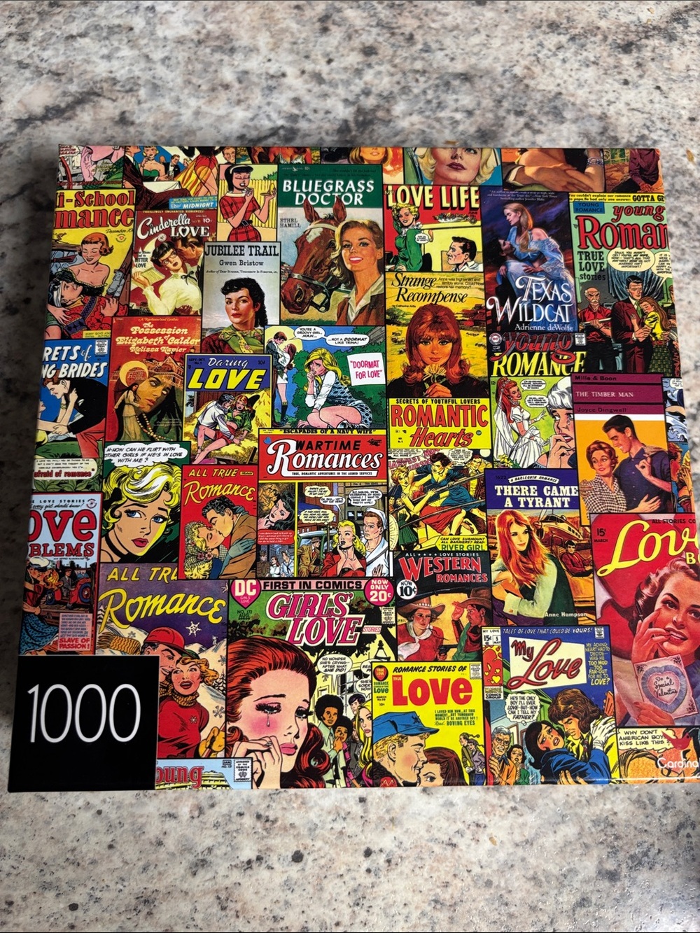 Vintage Romance magazines Comic Collage 1000-Piece Puzzle - Multicolor